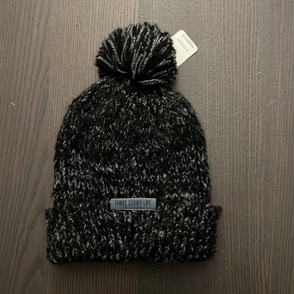[NWT] Adidas grey beanie w/ pom pom - Picture 2 of 3
